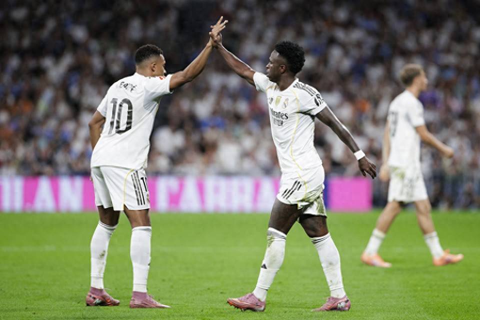 别吓我！皇马过气头牌也被套现？沙特土豪已就位伯纳乌真要变天？